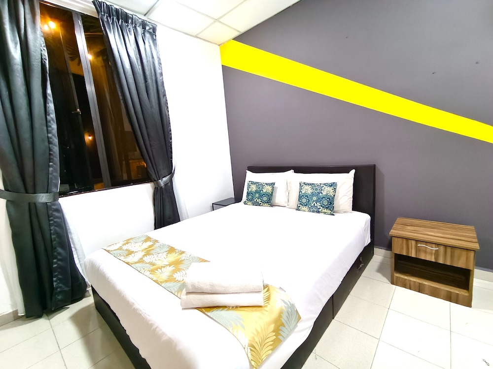Salaam Suites Hotel