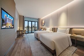 Blossom Attic DuJiangYan