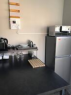 28 La Rochelle Bed & Breakfast