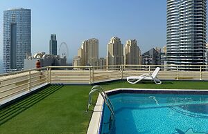 Studio w Balcony &RoofTop Pool in Marina