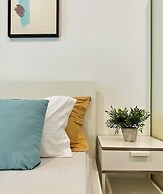 Studio w Balcony &RoofTop Pool in Marina