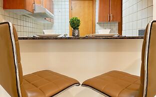 Studio w Balcony &RoofTop Pool in Marina