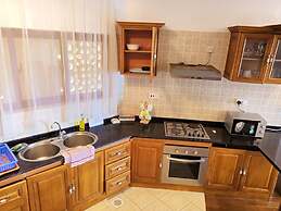 Eden Beach Resort Apartments
