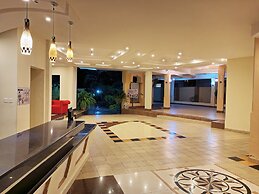 Eden Beach Resort Apartments