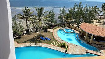 Eden Beach Resort Apartments
