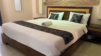 Eden Beach Resort Apartments