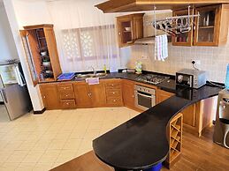 Eden Beach Resort Apartments