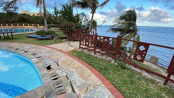 Eden Beach Resort Apartments