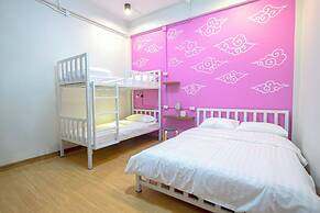 BED Friends Poshtel