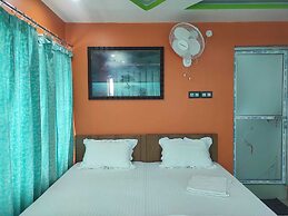 Raj Hotel