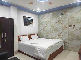 Raj Hotel