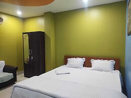 Raj Hotel