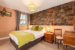 The Red Admiral Hotel