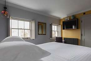 New Kent Road by Onefinestay
