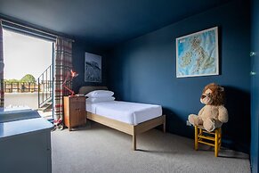 Lyme Terrace by Onefinestay