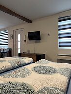 Apartments & Zimmer