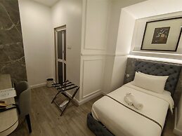 Frazel Heritage Hotel