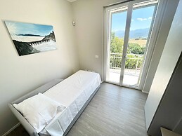 Villa Ipnotica - Panoramic Views Plus Exquisite Pool - Sleeps 7 - Very