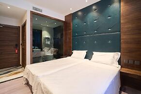 HOTEL DORSETT