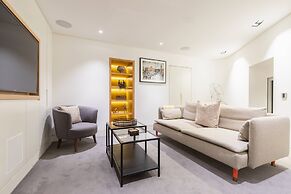 Hanway Street by Onefinestay