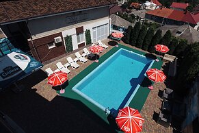 Lolo's Bliss Hotel