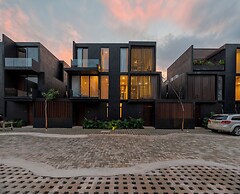 Luxury Mansion in Aldea Zama