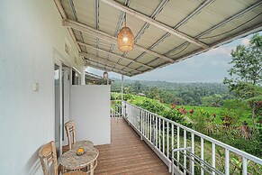 Santya Loka Lodge & Twin Waterfall
