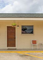 Driftwood Motel