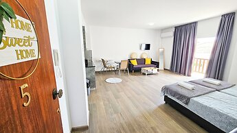 Unique Cozy Studio
