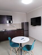BAYSIDE SUITES HOTEL