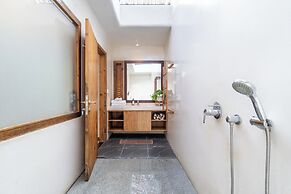 Peaceful Luxe Villa near Beach in Pecatu