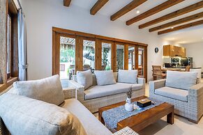 Peaceful Luxe Villa near Beach in Pecatu