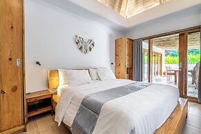 Peaceful Luxe Villa near Beach in Pecatu