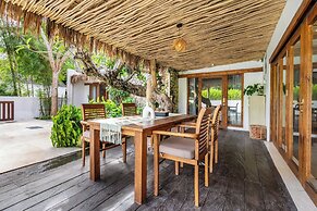 Peaceful Luxe Villa near Beach in Pecatu