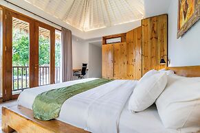 Peaceful Luxe Villa near Beach in Pecatu