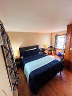 Blue Jay Motel