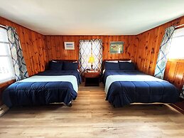 Blue Jay Motel