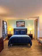 Blue Jay Motel