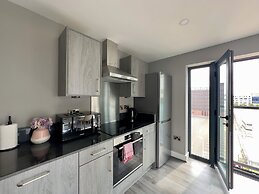City Centre Albert Dock & Arena Apts