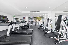 Lux Retreat - Waterfront Gym Prime Location