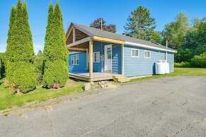 Bayfront Steuben Home w/ Screened Porch & Fire Pit