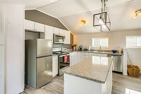 Bayfront Steuben Home w/ Screened Porch & Fire Pit