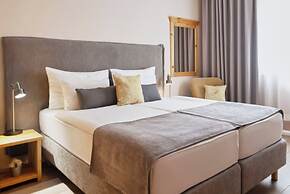 Aminess Kadoor Hotel