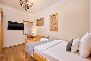 Aminess Kadoor Hotel