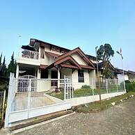 SF Homey Puri Indah