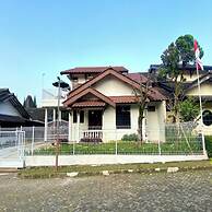 SF Homey Puri Indah