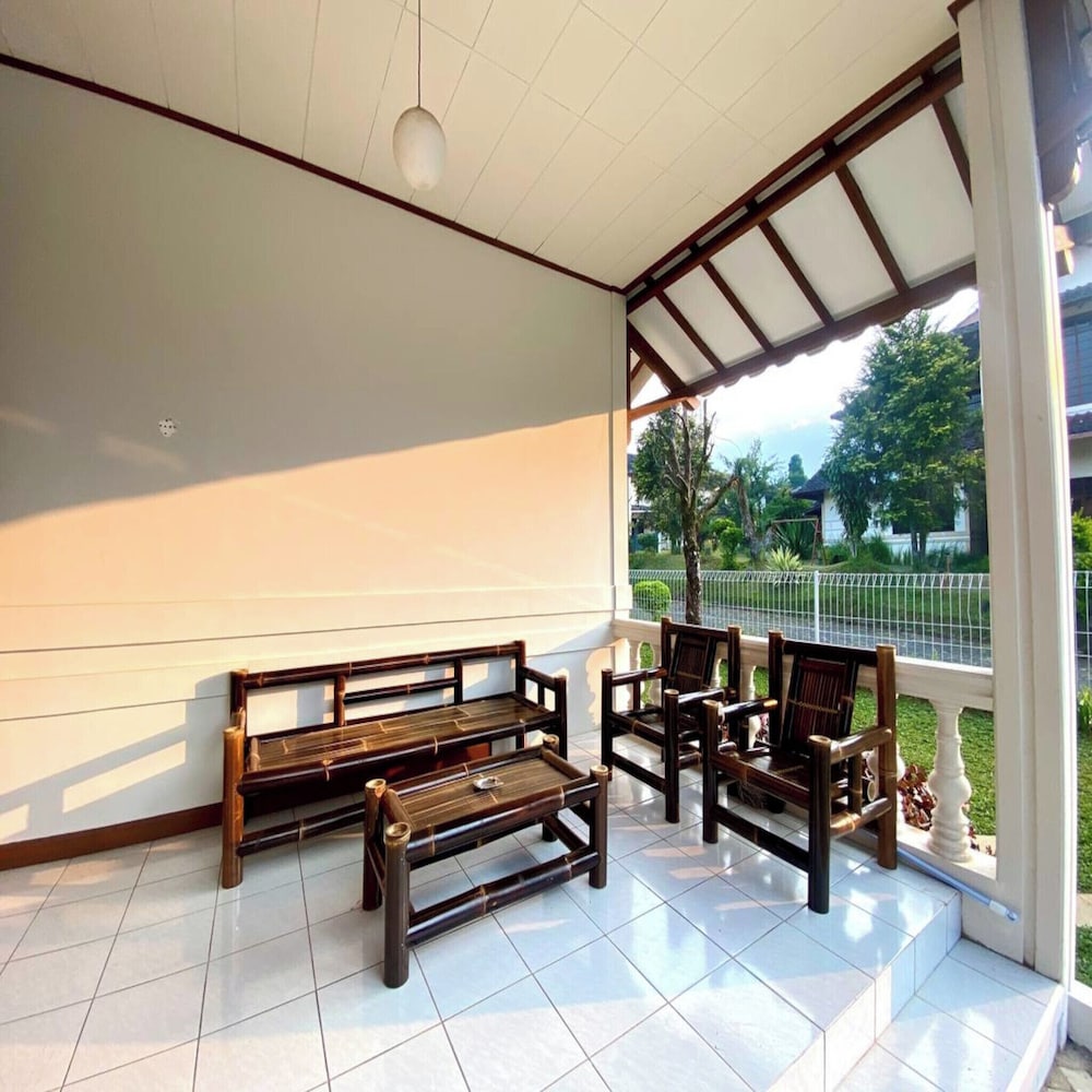 SF Homey Puri Indah