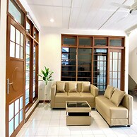 SF Homey Puri Indah