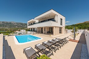 Villa Malusy