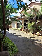 Lux Suites Utawala Private Residence